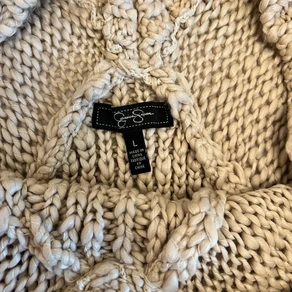 Jessica Simpson Cable Knit Sweater (Large) - Picture 3 of 9